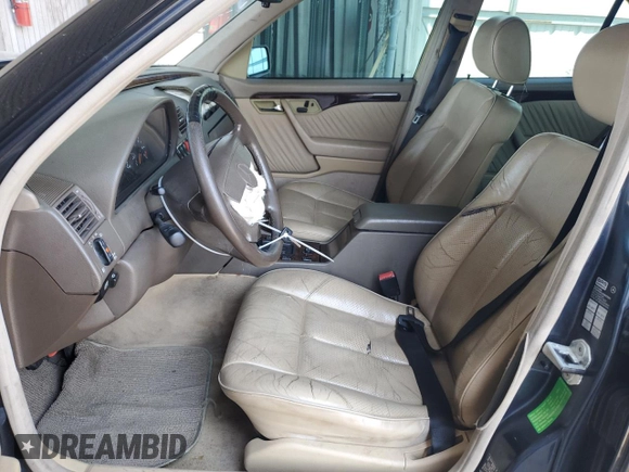 1996 Mercedes-Benz C with VIN WDBHA28E1TF402525, listed as a Copart auction lot 69050504 with 178,492 mi miles and Salvage Title. Bid and sale history available at carsss.com. Image 7.