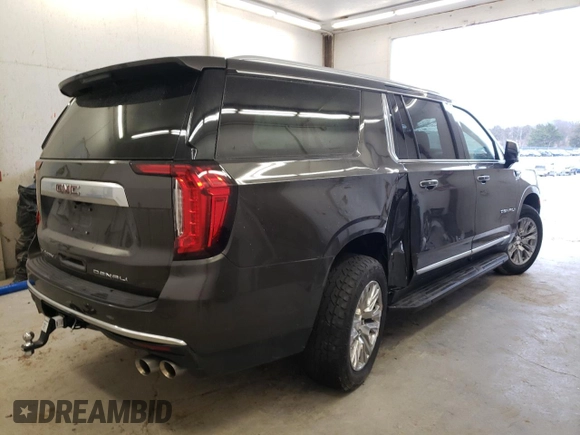2021 GMC Yukon XL Denali with VIN 1GKS1JKL5MR212742, listed as a Copart auction lot 40676213 with 38,544 mi miles and Clean Title. Bid and sale history available at carsss.com. Image 3.