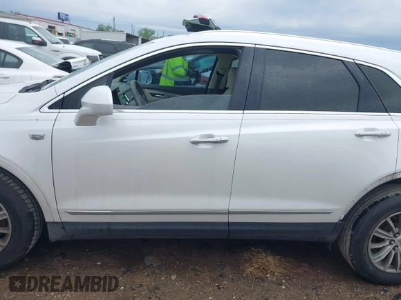 2017 Cadillac XT5 Luxury FWD with VIN 1GYKNBRS1HZ120787, listed as a IAAI auction lot 41900222 with 182,705 mi miles. Bid and sale history available at carsss.com. Image 15.