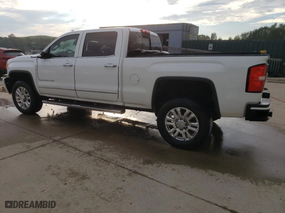 2015 GMC Sierra 2500HD Denali with VIN 1GT120EGXFF591111, listed as a Copart auction lot 74296454 with 92,693 mi miles and Salvage Title. Bid and sale history available at carsss.com. Image 2.
