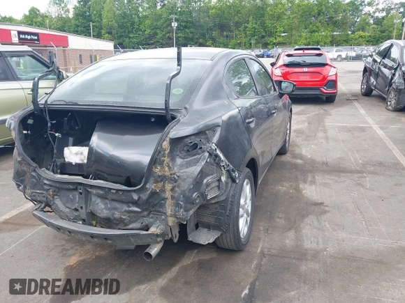 2016 Scion iA z VIN 3MYDLBZV5GY133972, wystawiony jako IAAI lot #42260164 z przebiegiem 156 981 mil mil oraz . Historia ofert i sprzedaży dostępna na DreamBid. Obrazek 4.