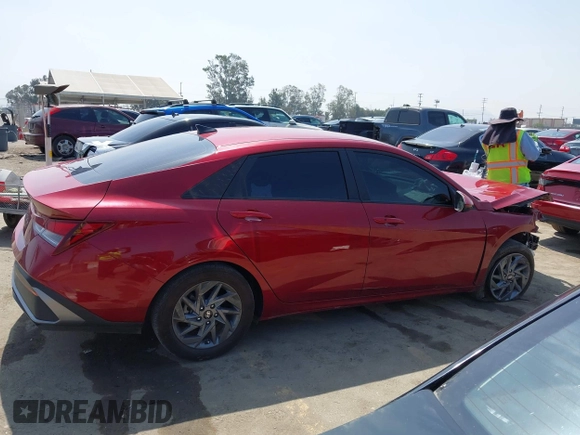 2024 Hyundai Elantra SEL with VIN KMHLM4DG8RU730160, listed as a IAAI auction lot 42344415 with 21,650 mi miles and . Bid and sale history available at DreamBid. Image 13.