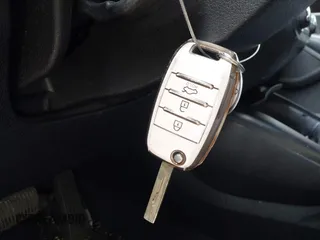 2019 Kia Sorento LX z VIN 5XYPG4A52KG490322, wystawiony jako IAAI lot #41928525 z przebiegiem 89 921 mil mil oraz . Historia ofert i sprzedaży dostępna na DreamBid. Obrazek 11.