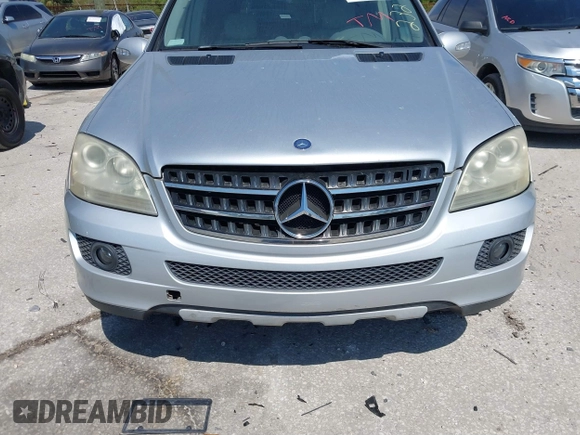 2007 Mercedes-Benz M 350 with VIN 4JGBB86E37A232998, listed as a IAAI auction lot 41750068 with 150,124 mi miles and . Bid and sale history available at DreamBid. Image 6.