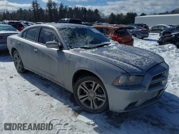 2014 Dodge Charger SXT with VIN 2C3CDXJG2EH135638, listed as a IAAI auction lot 41557427 with 83,536 mi miles. Bid and sale history available at carsss.com. Image 1.