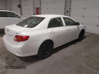 2010 Toyota Corolla z VIN 2T1BU4EE7AC520406, wystawiony jako IAAI lot #41817852 z przebiegiem 127 653 mil mil oraz . Historia ofert i sprzedaży dostępna na DreamBid. Obrazek 4.