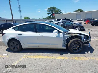 2023 Tesla Model 3 с VIN 5YJ3E1EA6PF550594, выставлен на аукционе IAAI как лот 42311279 с пробегом 37 953 миль миль и . История ставок и продаж доступна на DreamBid. Изображение 13.