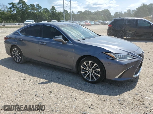 2019 Lexus ES 350 with VIN 58ABZ1B18KU005957, listed as a Copart auction lot 62564004 with 68,418 mi miles and Clean Title. Bid and sale history available at DreamBid. Image 4.