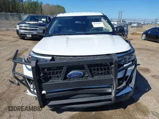 2021 Ford Explorer z VIN 1FMSK7BH7MGB22930, wystawiony jako IAAI lot #41647017 z przebiegiem 111 316 mil mil oraz . Historia ofert i sprzedaży dostępna na DreamBid. Obrazek 12.