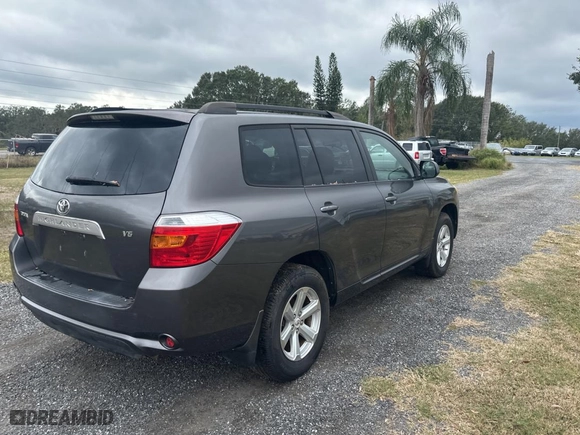 2009 Toyota Highlander with VIN JTEDS41A392074455, listed as a Copart auction lot 82014944 with 231,088 mi miles and Clean Title. Bid and sale history available at carsss.com. Image 4.