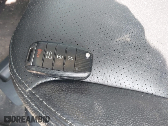 2015 Kia Sorento LX with VIN 5XYKTCA68FG641582, listed as a IAAI auction lot 42063254 with 159,125 mi miles and . Bid and sale history available at DreamBid. Image 11.