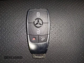 2022 Mercedes-Benz GLS 450 with VIN 4JGFF5KE8NA733344, listed as a IAAI auction lot 42296500 with 29,581 mi miles and . Bid and sale history available at DreamBid. Image 11.
