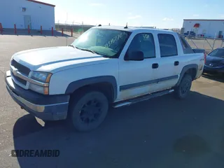 2004 Chevrolet Avalanche Z71 with VIN 3GNEK12T54G107437, listed as a IAAI auction lot 42037726 with 124,166 mi miles. Bid and sale history available at carsss.com. Image 2.