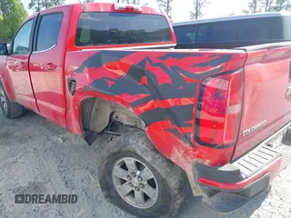 2018 Chevrolet Colorado 2WD Work Truck с VIN 1GCGSBEA8J1228460, выставлен на аукционе IAAI как лот 42070574 с пробегом 186 745 миль миль и . История ставок и продаж доступна на DreamBid. Изображение 6.
