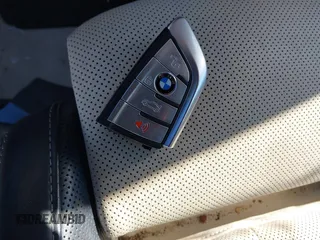 2023 BMW 8 Series z VIN WBAFY4C01PCK86940, wystawiony jako IAAI lot #41510311 z przebiegiem 15 696 mil mil oraz . Historia ofert i sprzedaży dostępna na DreamBid. Obrazek 10.