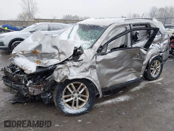 2015 Kia Sorento LX with VIN 5XYKT4A65FG595831, listed as a IAAI auction lot 42032576 with 160,000 mi miles and . Bid and sale history available at carsss.com. Image 2.