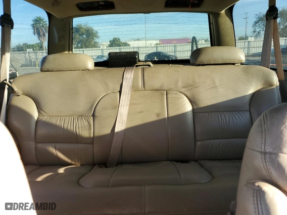 1998 Chevrolet Tahoe with VIN 3GNEK18R6WG102052, listed as a Copart auction lot 77485244 with 187,542 mi miles and Salvage Title. Bid and sale history available at carsss.com. Image 10.