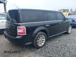 2009 Ford Flex SEL with VIN 2FMDK52C49BA03748, listed as a IAAI auction lot 41530749 with 220,190 mi miles. Bid and sale history available at carsss.com. Image 4.