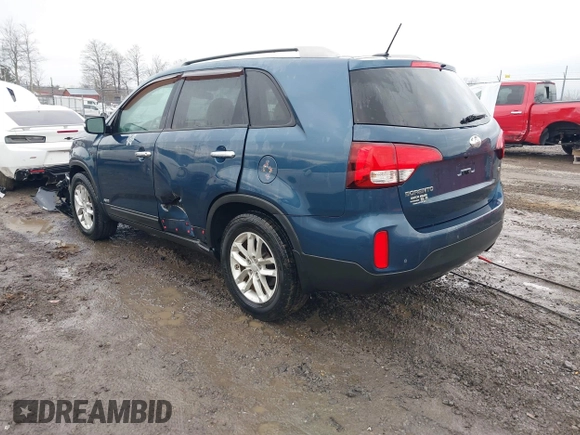 2015 Kia Sorento LX with VIN 5XYKTDA67FG605596, listed as a IAAI auction lot 41501271 with 95,122 mi miles. Bid and sale history available at carsss.com. Image 3.