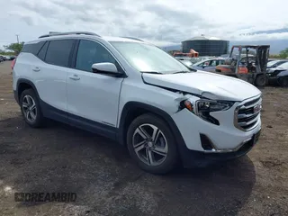 2020 GMC Terrain SLT z VIN 3GKALPEV9LL132856, wystawiony jako IAAI lot #41831180 z przebiegiem 68 284 mil mil oraz . Historia ofert i sprzedaży dostępna na DreamBid. Obrazek 1.