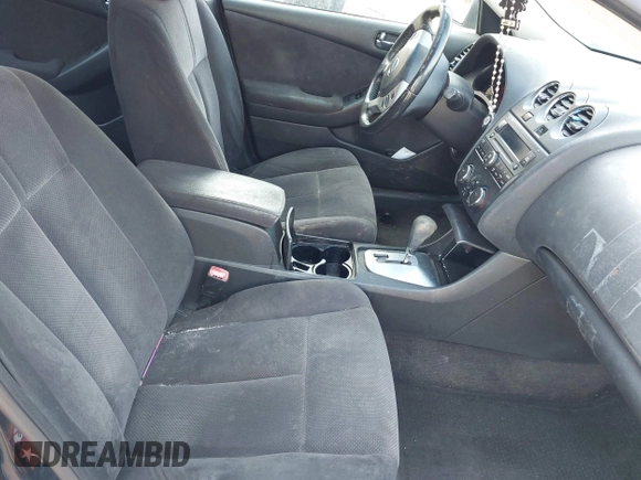 2009 Nissan Altima SL with VIN 1N4AL21E09N507553, listed as a IAAI auction lot 42008062 with 204,308 mi miles and . Bid and sale history available at DreamBid. Image 5.