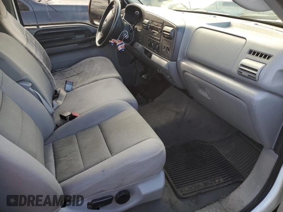 2005 Ford F-350 XL z VIN 1FTWF31P05EB41019, wystawiony jako Copart lot #82401704 z przebiegiem 114 329 mil mil oraz Szkoda całkowita • Salvage title. Historia ofert i sprzedaży dostępna na DreamBid. Obrazek 7.