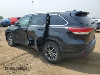 2017 Toyota Highlander XLE with VIN 5TDJZRFH5HS378559, listed as a Copart auction lot 60284395 with 121,915 mi miles and Clean title. Bid and sale history available at DreamBid. Image 2.