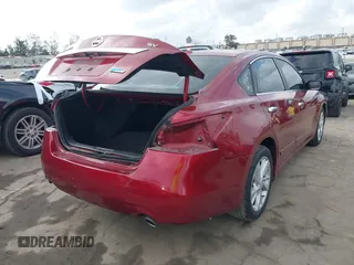 2014 Nissan Altima 2.5 S with VIN 1N4AL3AP6EN226181, listed as a IAAI auction lot 42114644 with 115,567 mi miles. Bid and sale history available at carsss.com. Image 4.
