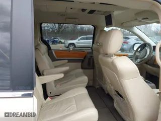 2010 Chrysler Town & Country Limited with VIN 2A4RR6DX2AR178730, listed as a IAAI auction lot 41994623 with 168,804 mi miles. Bid and sale history available at carsss.com. Image 8.