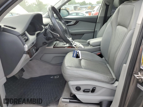 2019 Audi Q7 Premium Plus z VIN WA1LHAF79KD037702, wystawiony jako Copart lot #59628035 z przebiegiem Nie podano mil oraz Szkoda całkowita • Salvage title. Historia ofert i sprzedaży dostępna na DreamBid. Obrazek 7.