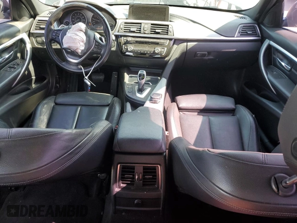 2018 BMW 3 Series 330i with VIN WBA8B9G52JNU98674, listed as a Copart auction lot 59783985 with 77,712 mi miles and Clean title. Bid and sale history available at DreamBid. Image 8.
