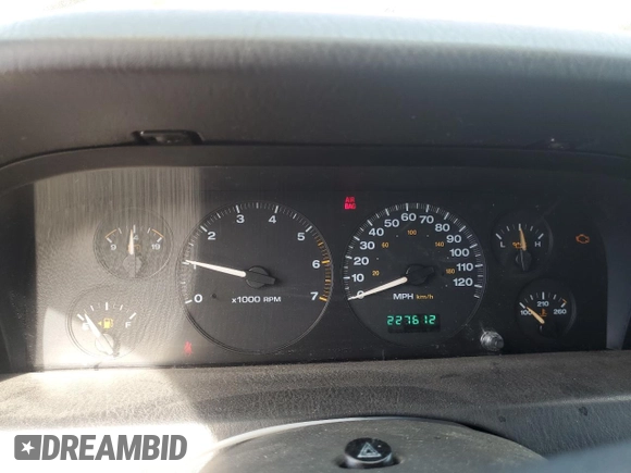 2004 Jeep Grand Cherokee Laredo z VIN 1J4GW48S24C220989, wystawiony jako Copart lot #56759465 z przebiegiem 227 612 mil mil oraz Szkoda całkowita • Salvage title. Historia ofert i sprzedaży dostępna na DreamBid. Obrazek 9.