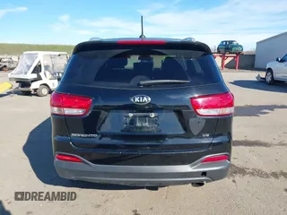 2016 Kia Sorento LX with VIN 5XYPGDA5XGG175646, listed as a IAAI auction lot 41637173 with 186,922 mi miles. Bid and sale history available at carsss.com. Image 17.