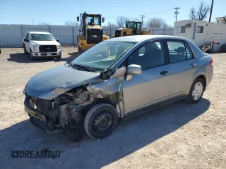 2011 Nissan Versa 1.8 S with VIN 3N1BC1AP0BL390835, listed as a Copart auction lot 48057645 with 185,235 mi miles and Salvage Title. Bid and sale history available at carsss.com. Image 1.