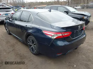 2020 Toyota Camry SE with VIN 4T1G11AK6LU983759, listed as a IAAI auction lot 41727151 with 73,331 mi miles. Bid and sale history available at carsss.com. Image 3.