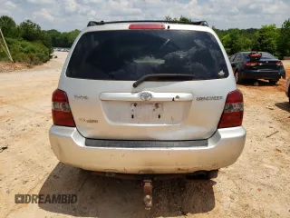 2005 Toyota Highlander with VIN JTEEP21A750111748, listed as a Copart auction lot 57151765 with 324,870 mi miles and Clean Title. Bid and sale history available at DreamBid. Image 6.