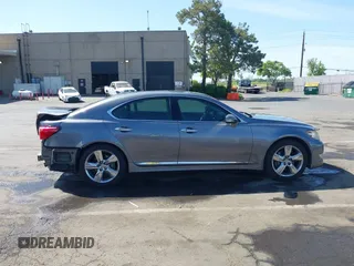 2012 Lexus LS 460 z VIN JTHBL5EF9C5109265, wystawiony jako IAAI lot #42093695 z przebiegiem 120 400 mil mil oraz . Historia ofert i sprzedaży dostępna na DreamBid. Obrazek 13.