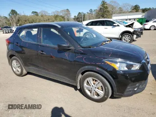 2019 Nissan Kicks SV with VIN 3N1CP5CU6KL533063, listed as a Copart auction lot 48468135 with 18,557 mi miles and Salvage Title. Bid and sale history available at DreamBid. Image 4.