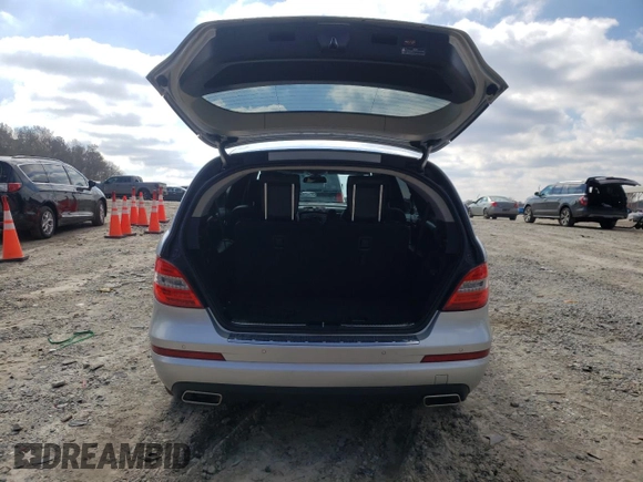 2011 Mercedes-Benz R 350 with VIN 4JGCB6FE8BA125365, listed as a Copart auction lot 45860255 with 160,994 mi miles and Salvage title. Bid and sale history available at DreamBid. Image 6.