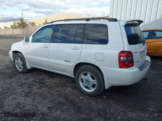 2007 Toyota Highlander w/3rd Row with VIN JTEEP21AX70209966, listed as a IAAI auction lot 41740667 with 113,262 mi miles. Bid and sale history available at carsss.com. Image 3.