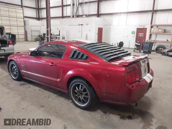2007 Ford Mustang GT Deluxe with VIN 1ZVHT82H275199493, listed as a IAAI auction lot 41637746 with 98,856 mi miles. Bid and sale history available at carsss.com. Image 3.