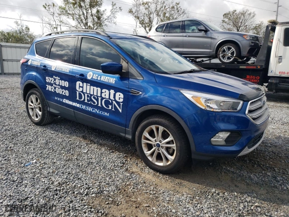2018 Ford Escape SE with VIN 1FMCU0GD3JUC67441, listed as a Copart auction lot 86274134 with 101,667 mi miles and Salvage Title. Bid and sale history available at carsss.com. Image 4.