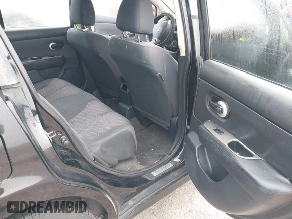 2009 Nissan Versa S z VIN 3N1BC13E99L423269, wystawiony jako IAAI lot #41490644 z przebiegiem 124 241 mil mil oraz . Historia ofert i sprzedaży dostępna na DreamBid. Obrazek 8.