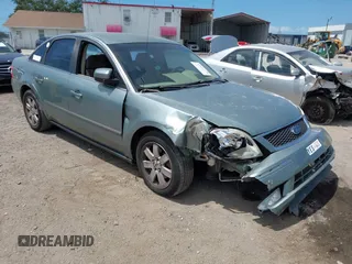 2005 Ford Five Hundred SEL with VIN 1FAFP241X5G118341, listed as a IAAI auction lot 42012730 with 1 mi miles. Bid and sale history available at carsss.com. Image 1.