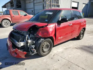 2015 FIAT 500L Pop with VIN ZFBCFAAH1FZ032825, listed as a Copart auction lot 86824774 with 184,176 mi miles and Salvage Title. Bid and sale history available at carsss.com. Image 1.