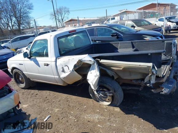 2000 Ford Ranger XL with VIN 1FTYR10V7YPA13552, listed as a IAAI auction lot 41344663 with 139,724 mi miles. Bid and sale history available at carsss.com. Image 15.