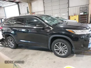 2017 Toyota Highlander XLE with VIN 5TDJZRFH6HS444309, listed as a IAAI auction lot 42640086 with 54,179 mi miles and . Bid and sale history available at DreamBid. Image 13.