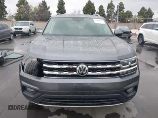 2019 Volkswagen Atlas SE z VIN 1V2WR2CA9KC503400, wystawiony jako IAAI lot #41920119 z przebiegiem 91 208 mil mil oraz . Historia ofert i sprzedaży dostępna na DreamBid. Obrazek 13.