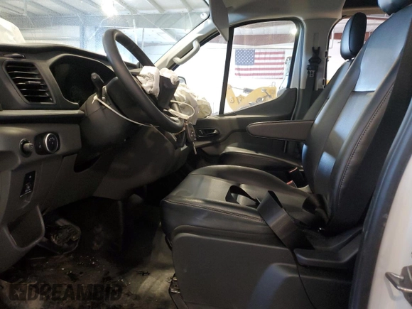 2024 Ford Transit Cargo with VIN 1FTBR1Y88RKB38322, listed as a Copart auction lot 45318395 with 1,168 mi miles and Salvage Title. Bid and sale history available at DreamBid. Image 7.
