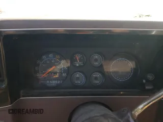 1986 Chevrolet El Camino z VIN 3GCCW80Z9GS914985, wystawiony jako Copart lot #49669715 z przebiegiem 84 552 mil mil oraz Nie do naprawy. Historia ofert i sprzedaży dostępna na DreamBid. Obrazek 9.